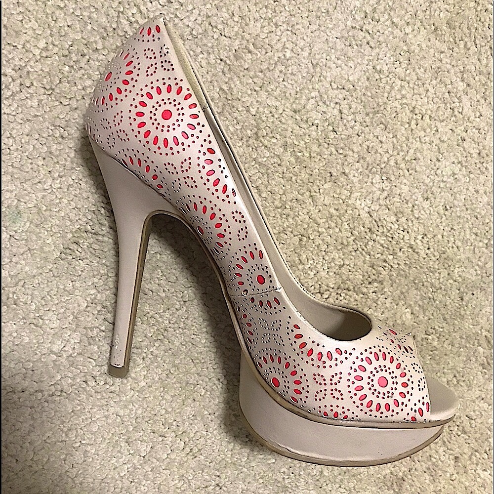 🔥ELLE EUC WORN ONCE TAN&CORAL PEEP TOE STILETTOS SUPER SEXY&STYLISH&CHIC!!!